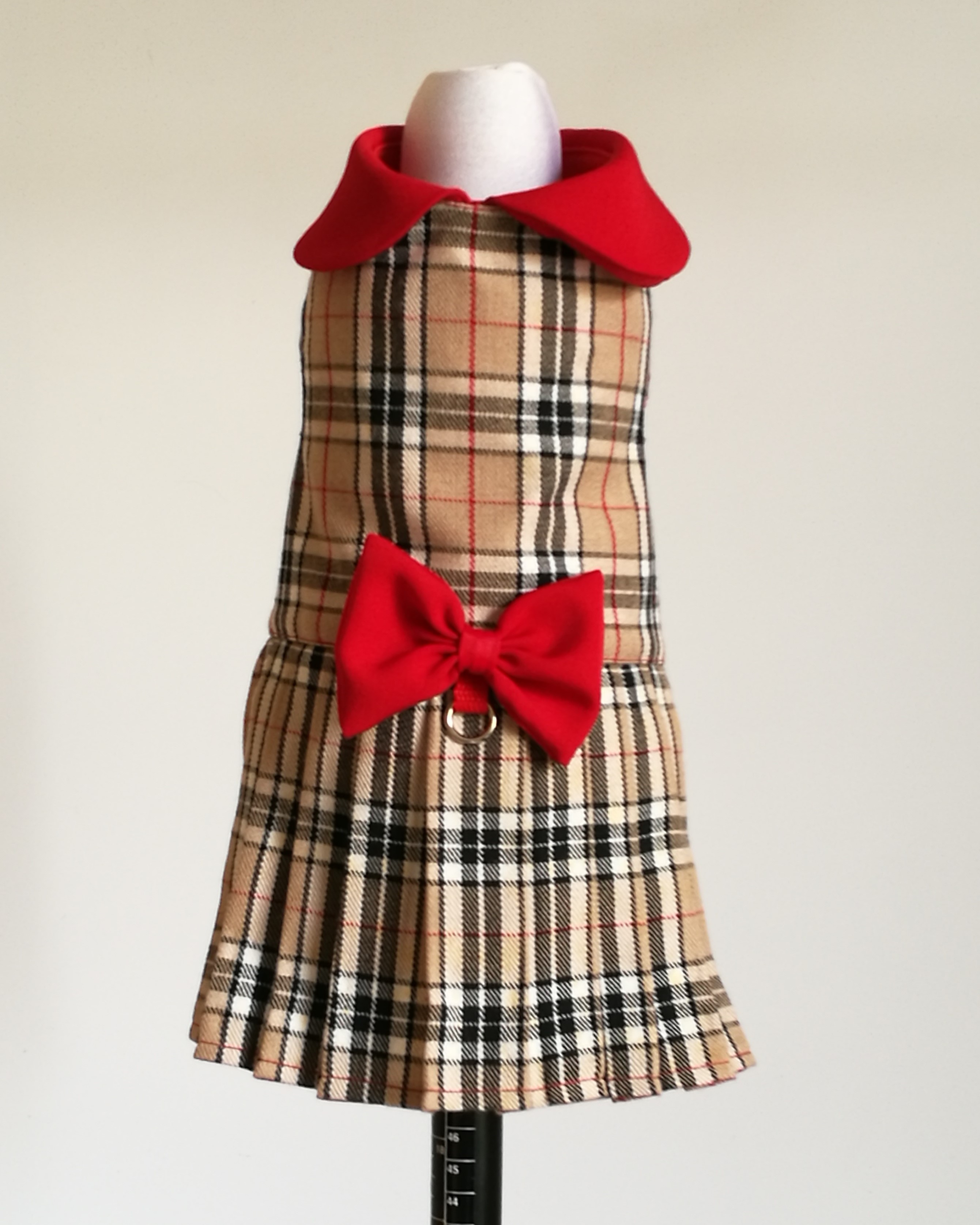 Rūtaina barberri kleita.krūšu siksniņa sunitīm,S